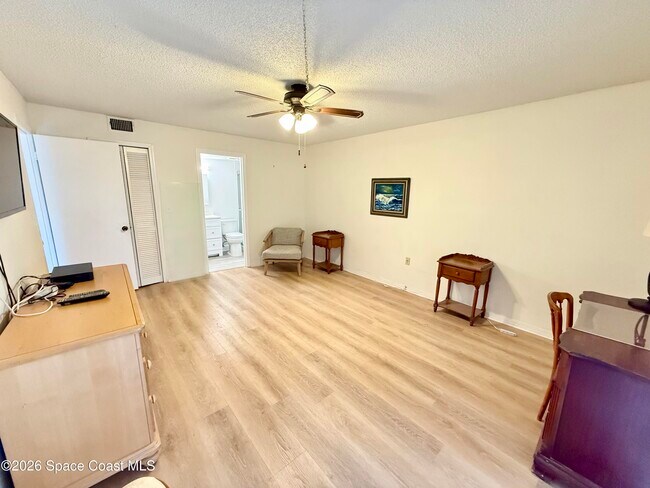 Building Photo - 5807 N Atlantic Ave