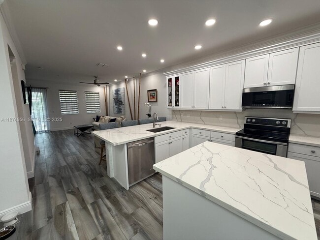 Building Photo - 2863 SW 120th Terrace