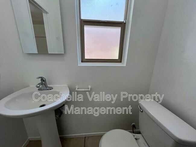 Building Photo - 31822 Avenida El Pueblo