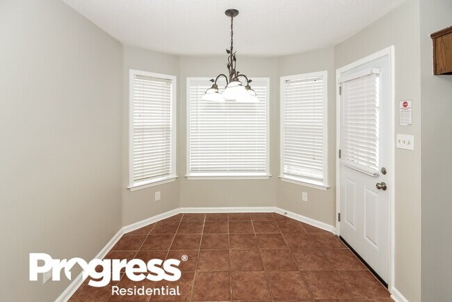 Building Photo - 8887 Hidden Springs Cove