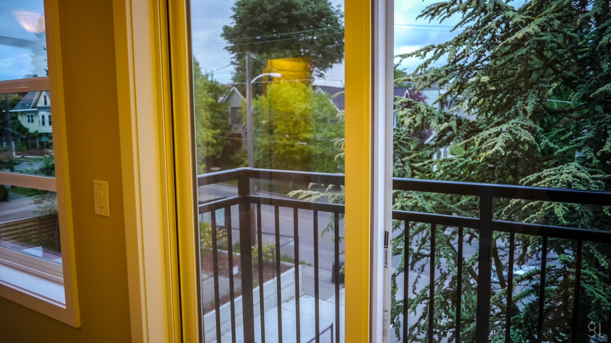 Building Photo - 2215 E John St