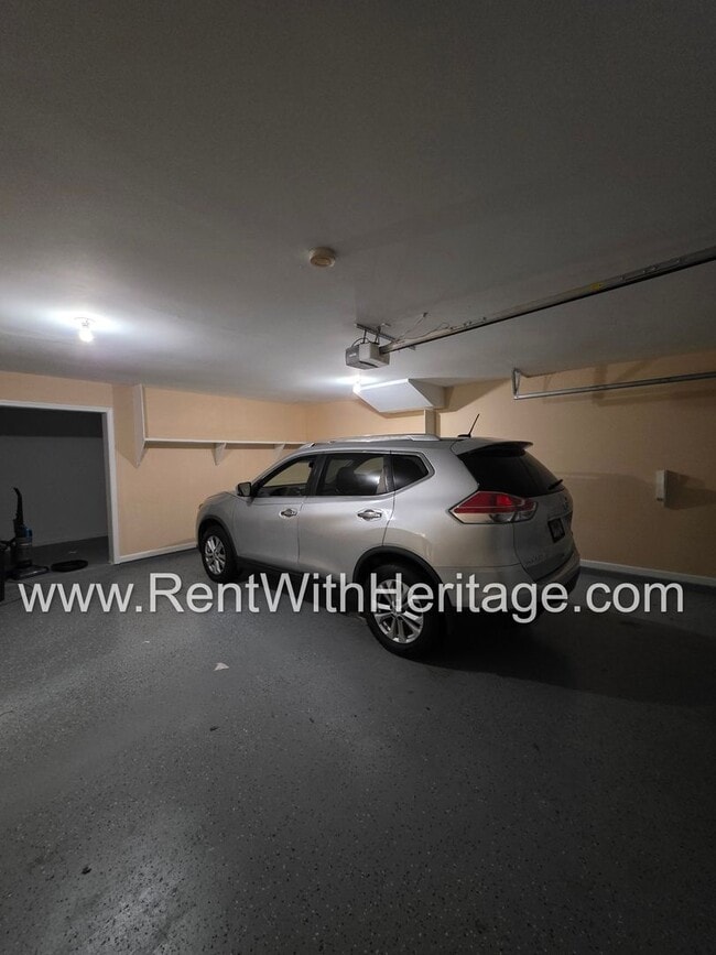 Building Photo - Gorgeous 5 Bd/ 3 Bath Including Full Finished Basement/ Spacious Yard with RV Parking/ Small Subd...