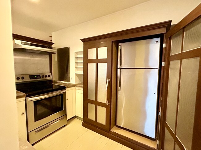 Building Photo - Capitol Hill Condo