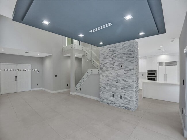 Building Photo - 14301 SW 130th Ave