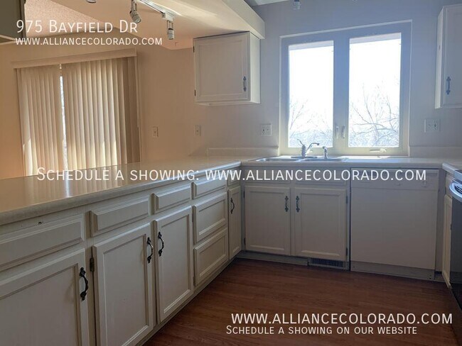 Building Photo - 975 Bayfield Dr