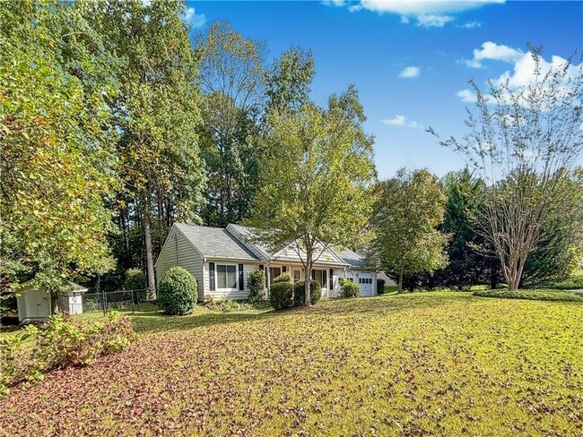 Building Photo - 1497 Chaseway Cir
