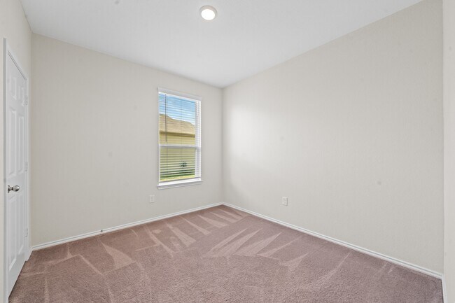 Building Photo - 25919 Llano Knoll Ln