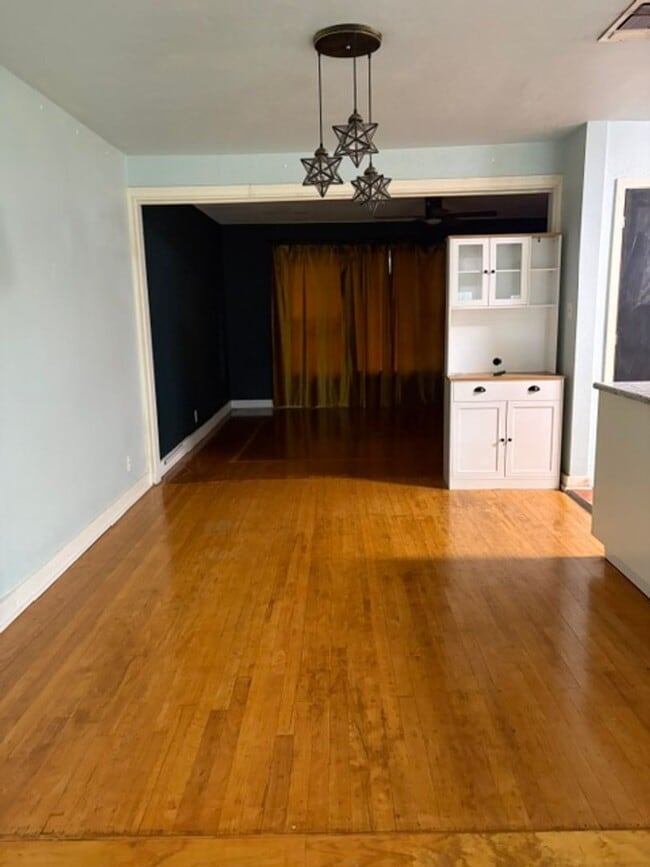 Building Photo - Rental Home
