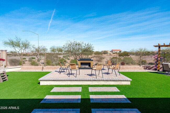 Building Photo - 10812 E Tesla Ave