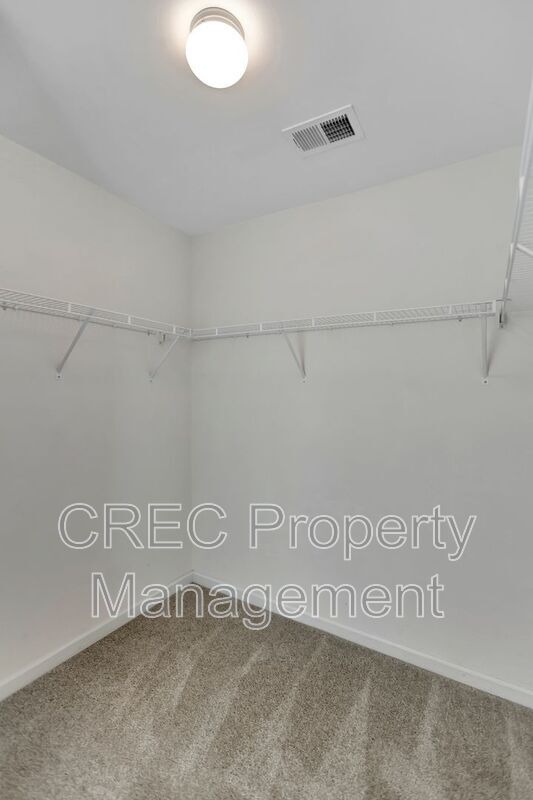 Building Photo - 8986 Cat Tail Pond Rd