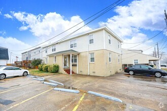 Building Photo - Move-In-Ready! Willoughby Beach, Norfolk!