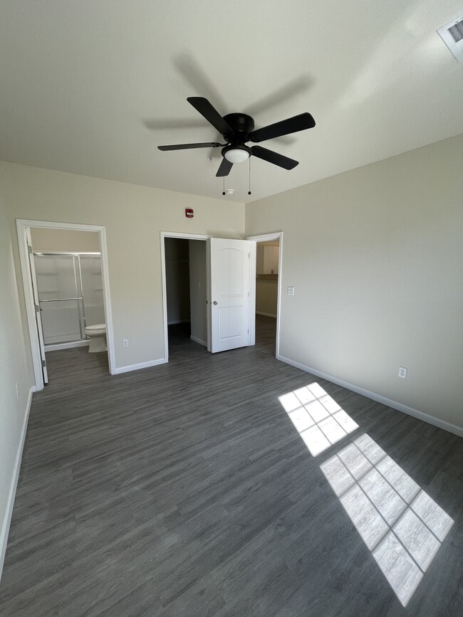 Building Photo - 232 Harmony Mdws Ct