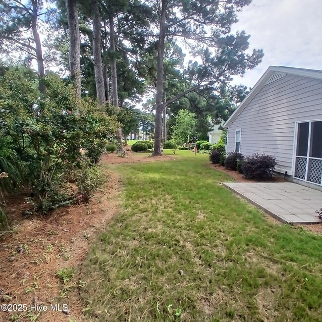 Building Photo - 4999 Glen Cove Dr SE