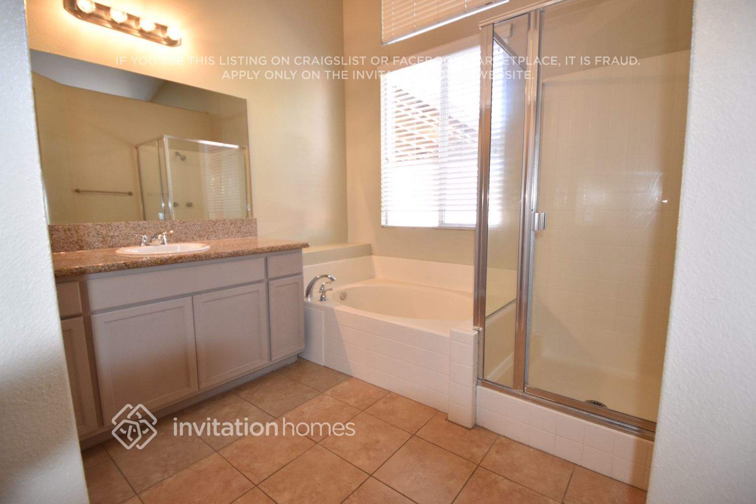 Building Photo - 12037 Reichling Ln