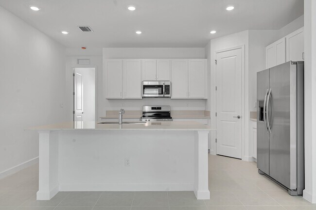 Building Photo - 3462 Cedar Grv Dr