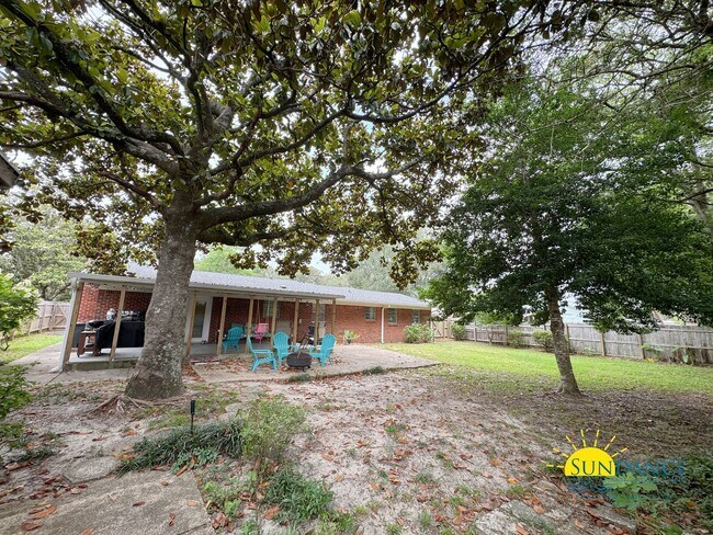 Building Photo - Updated 3-Bedroom Home in Fort Walton Beach!