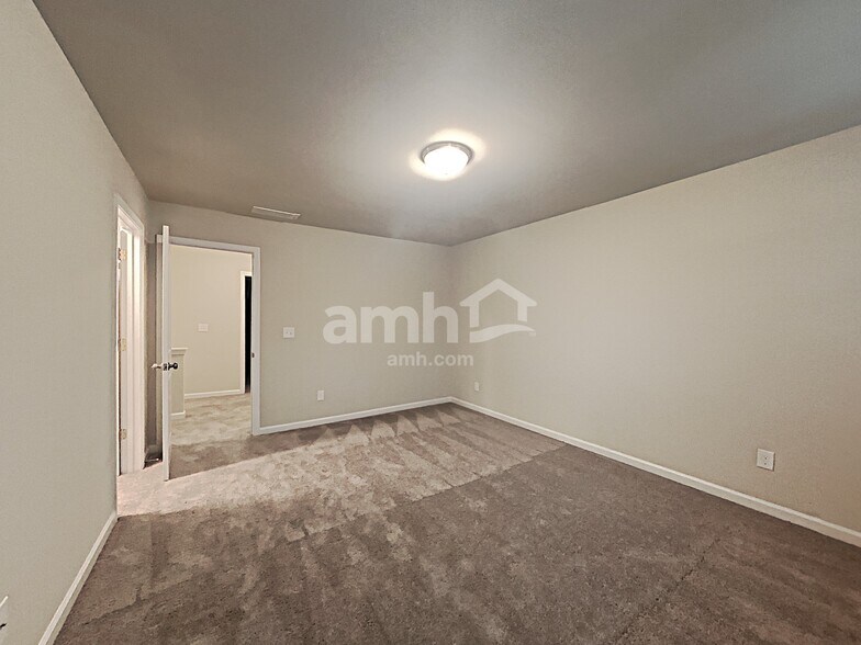 Building Photo - 339 Winston Cir