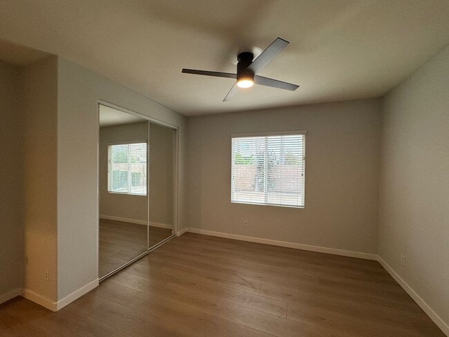 Building Photo - Nice House 5 beds 3.5 bath for lease in Eastvale