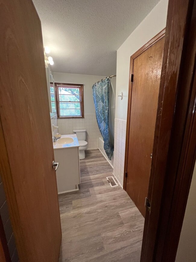 Building Photo - 5014 Unicoi Dr