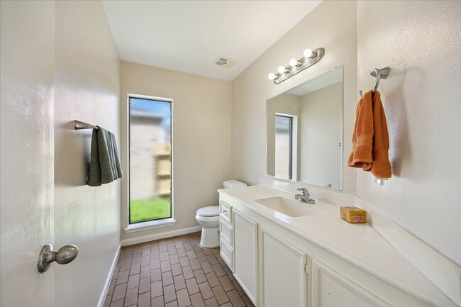 Building Photo - 8018 Cobblefield Ln
