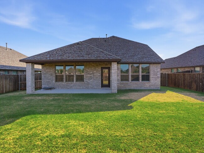 Building Photo - 1128 Red Hawk Ln