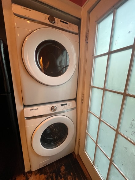 Building Photo - 3026 Church St