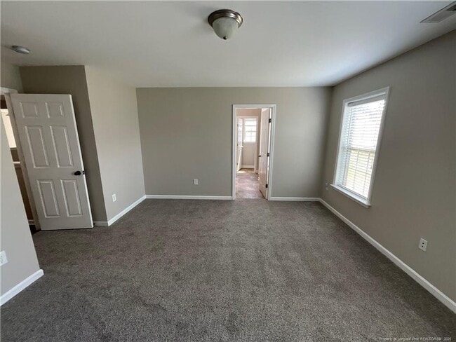 Building Photo - 52 Noble Ct