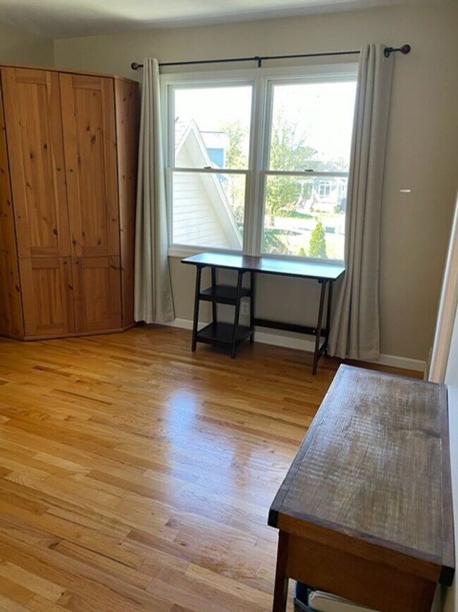 Building Photo - Single Family Home within Lexington City Limits