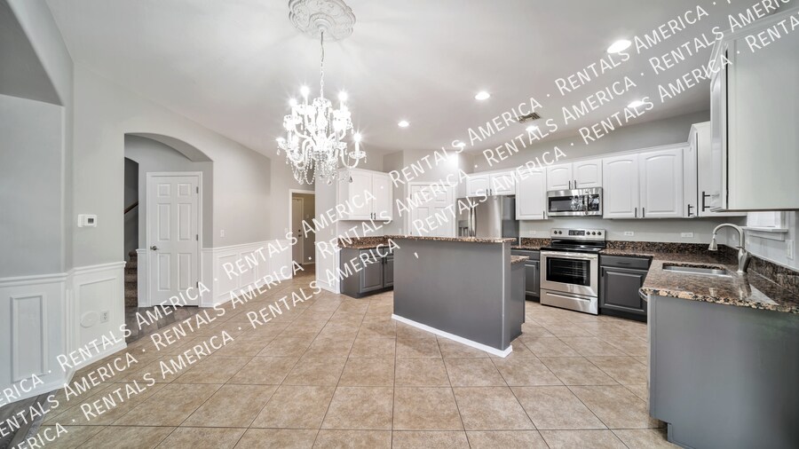 Building Photo - 410 W Corte Calza