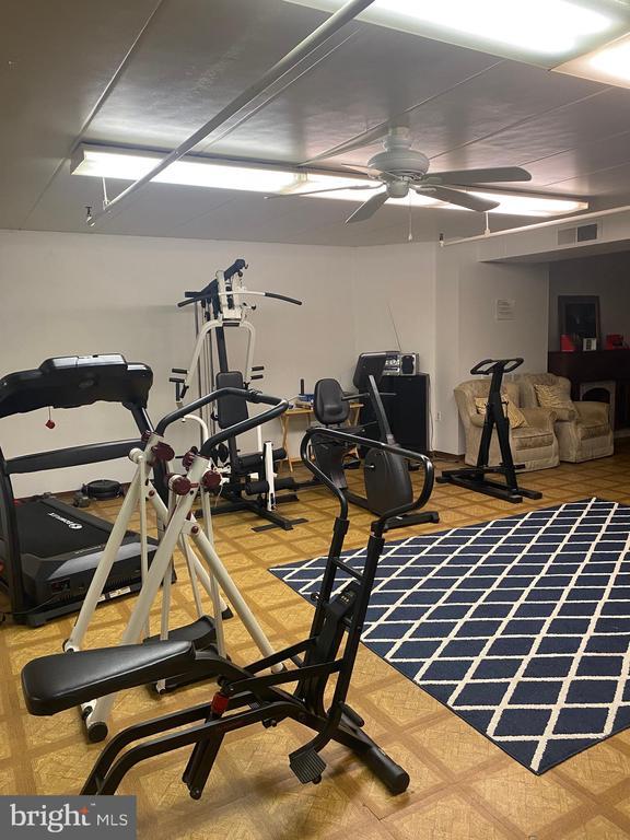 Building Photo - 2628 Welsh Rd