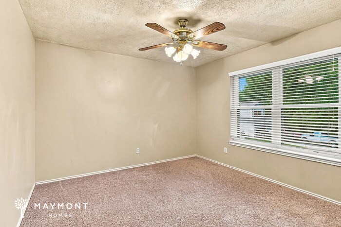 Building Photo - 4715 Trevor Hill Dr