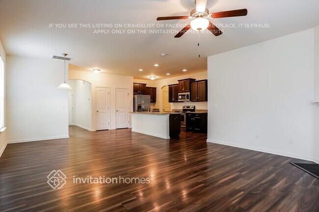 Building Photo - 604 Brookfield Dr