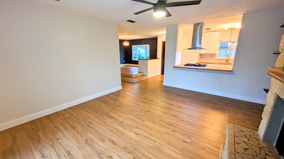 Building Photo - 5014 NW 29th St