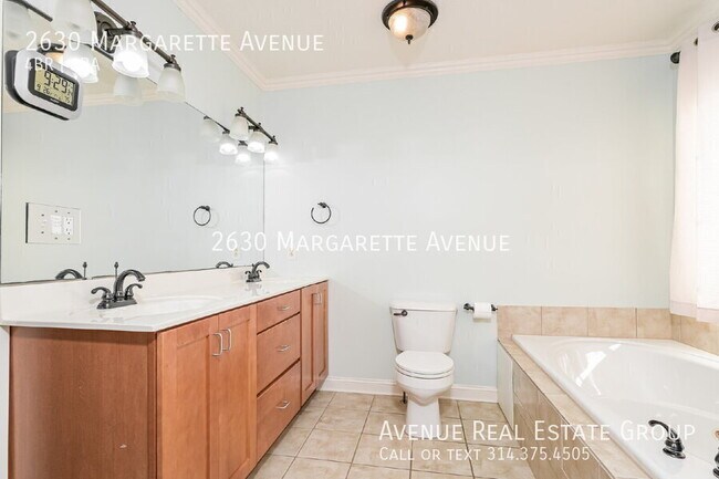 Building Photo - 2630 Margarette Ave