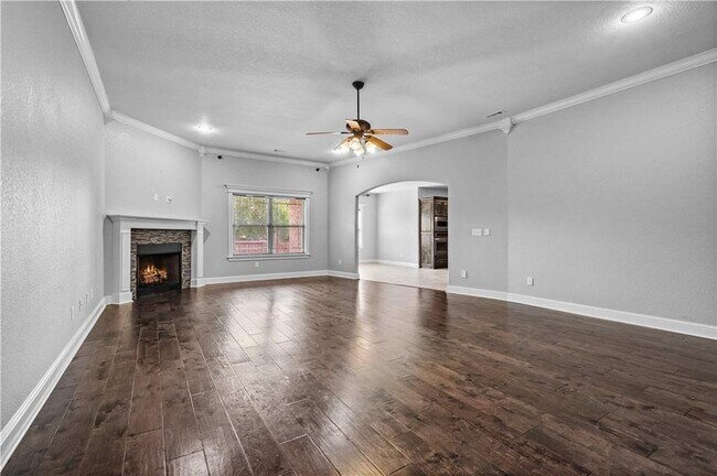 Building Photo - 4301 SW Beech Ln