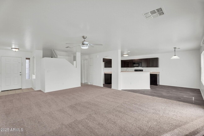 Building Photo - 31362 N Blackfoot Dr