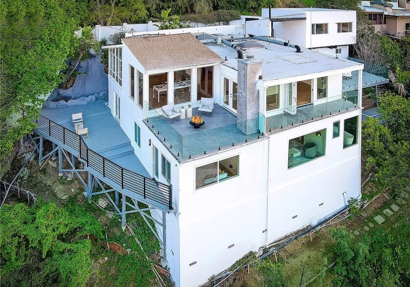 Full House View - 3541 Multiview Dr