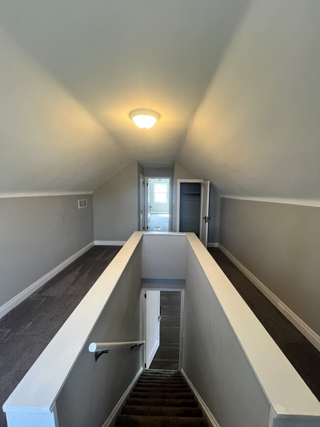 Building Photo - 5194 Sidney Rd