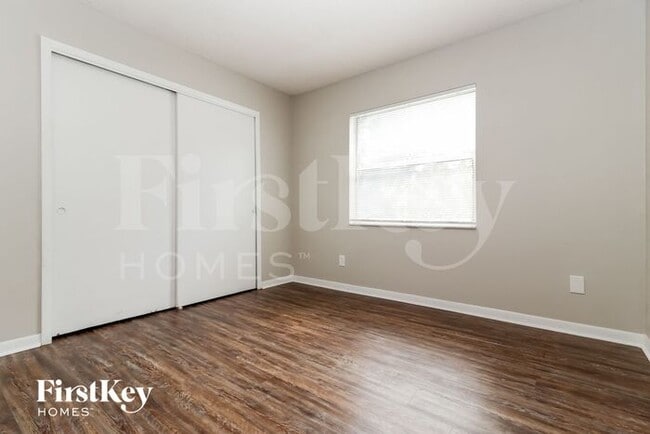 Building Photo - 1007 Park St