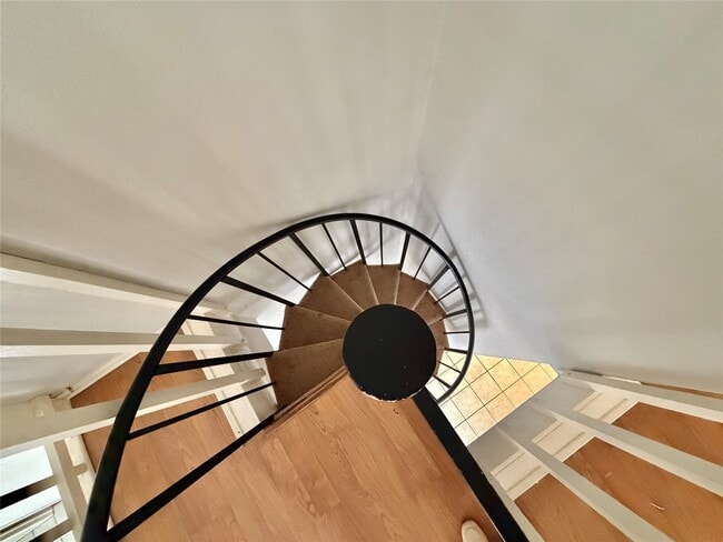 Building Photo - 3410 Woodstream Pl