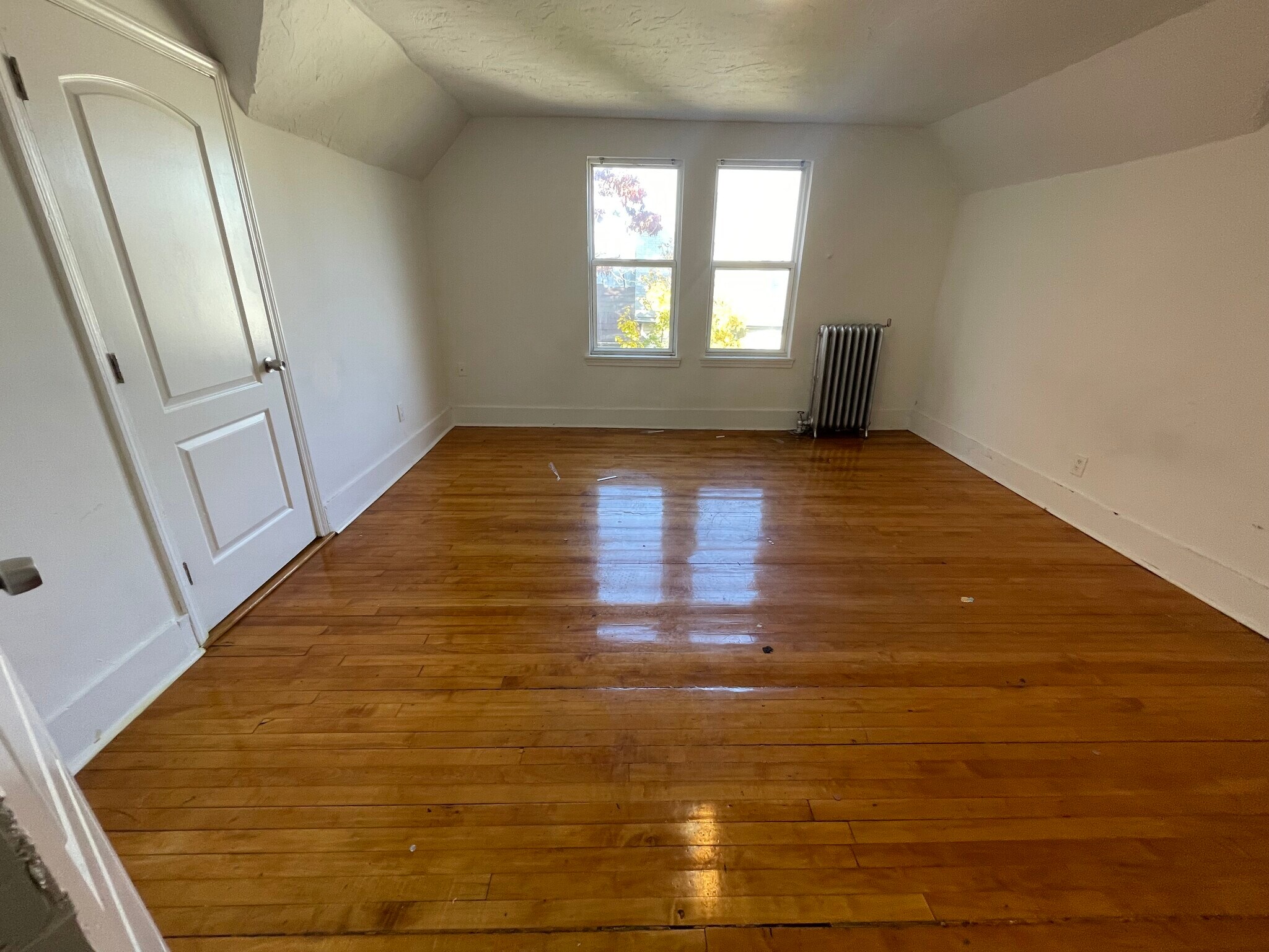 Building Photo - 91 Devon St