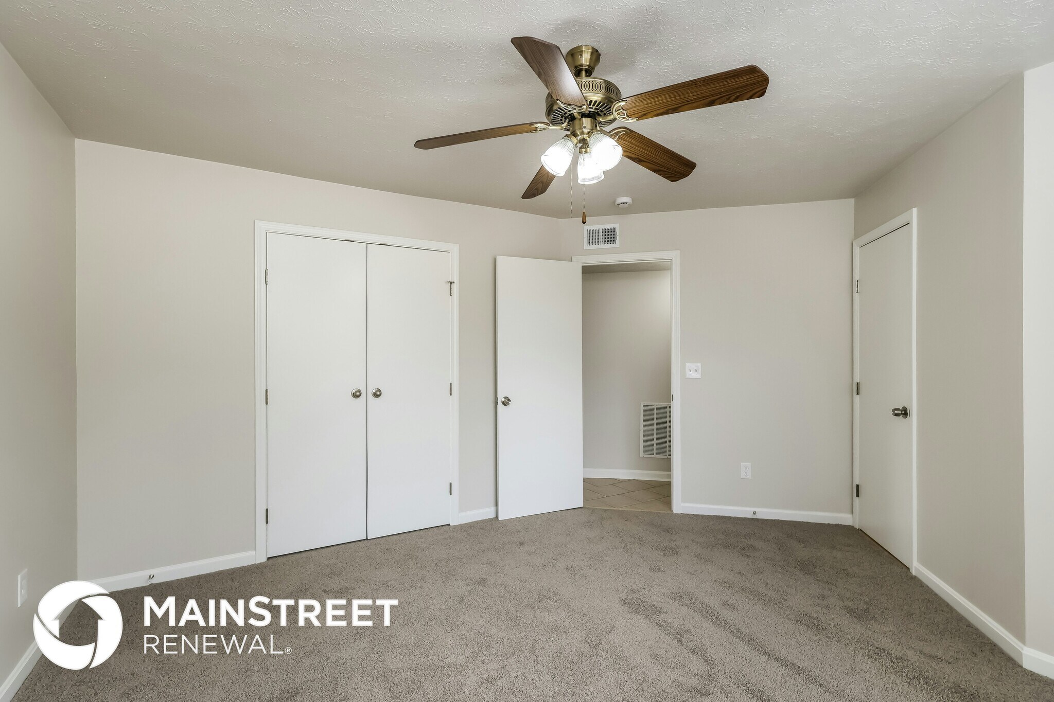 Building Photo - 4112 Willowview Blvd