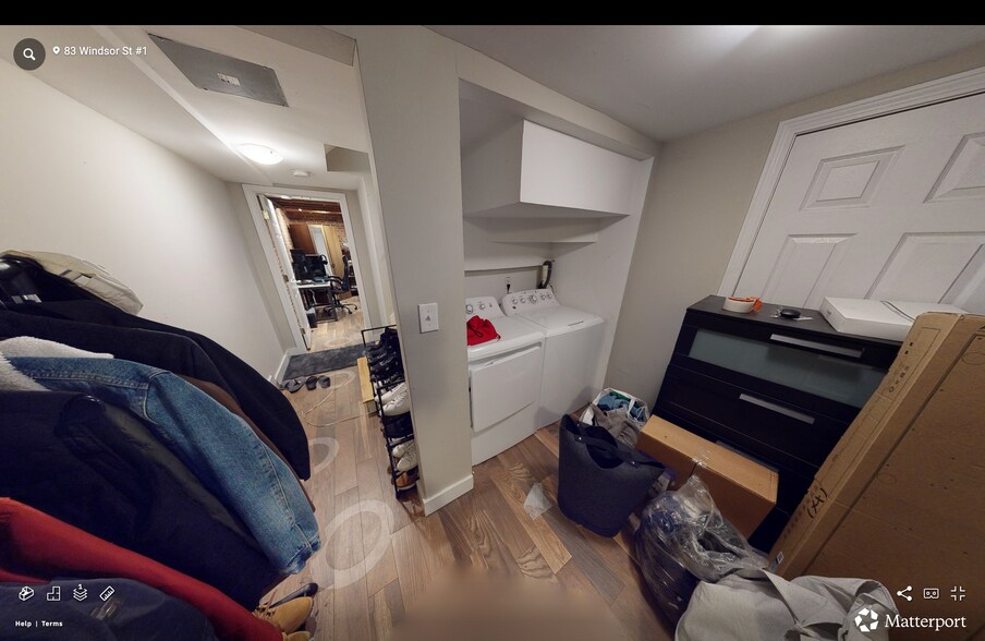 Building Photo - 83 Windsor St