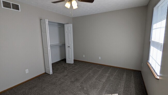 Building Photo - MN Cedar Village (861)
