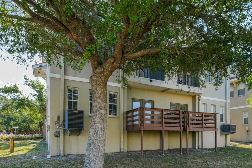 Building Photo - 6516 Quiet Pool Ct
