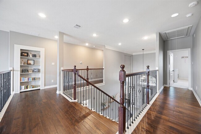 Building Photo - 16817 W Caramel Apple Trail