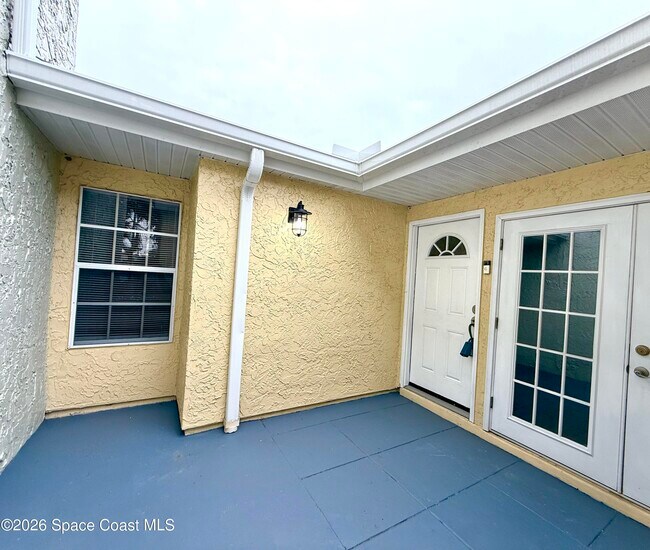 Building Photo - 1485 Malibu Cir NE