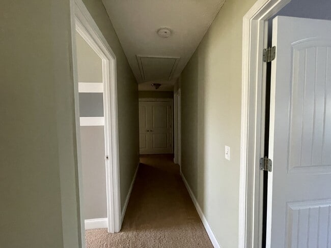 Building Photo - Home For Rent