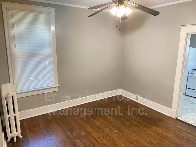 Building Photo - 276 Garland St