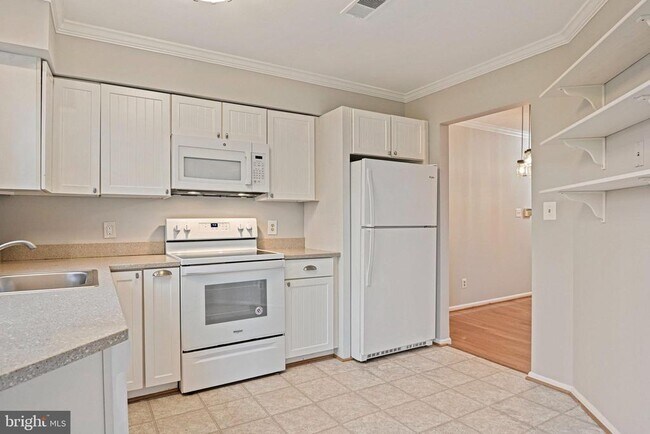 Building Photo - 11200 Beaver Trail Ct